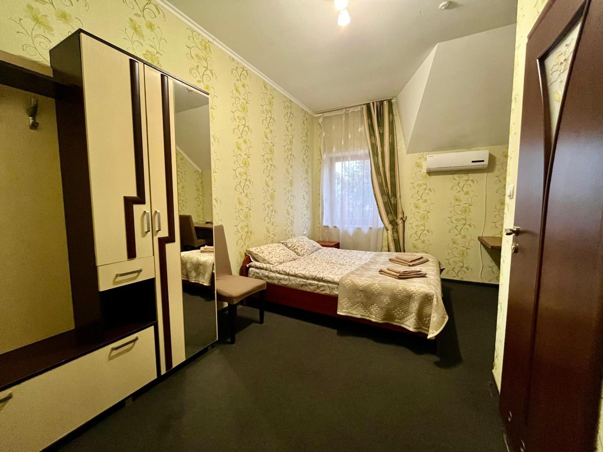 Hotel Domino Berehove  Esterno foto